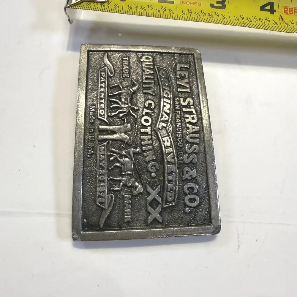 Vintage 1976 Levis Strauss & Co Two Horse Belt Buckle Bergamot Brass Works 700-0